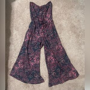 Groovy jumpsuit with pockets!